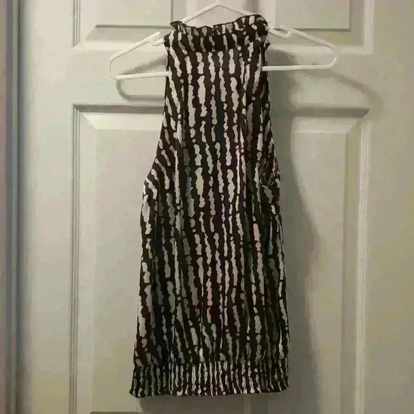 Women's Forever 21 top. SZ med. Purple and white. - Picture 2 of 3